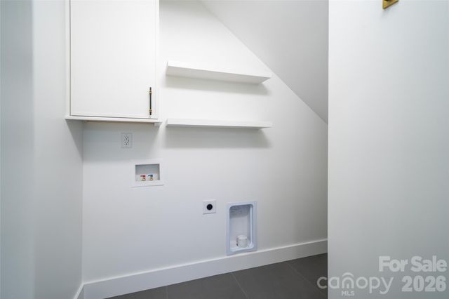 253 Eagles Eye Drive, Hendersonville, NC 28792