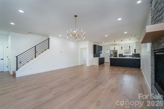 253 Eagles Eye Drive, Hendersonville, NC 28792