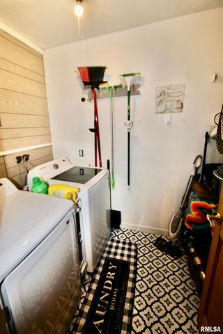 314 DUNDEE Road, East Peoria, IL 61611