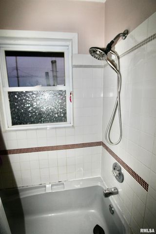 314 DUNDEE Road, East Peoria, IL 61611