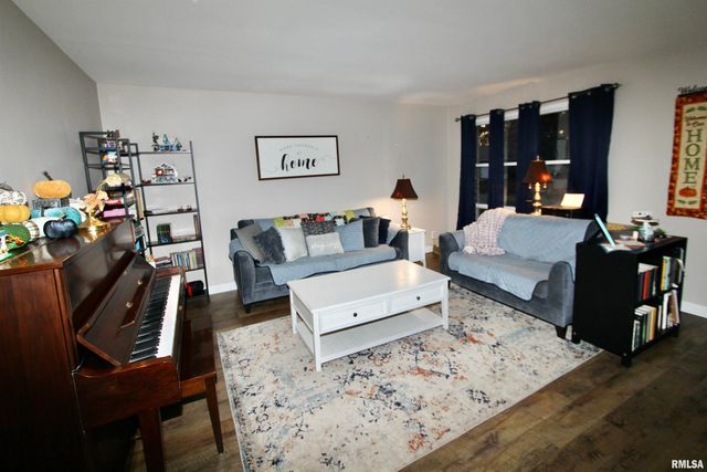 314 DUNDEE Road, East Peoria, IL 61611