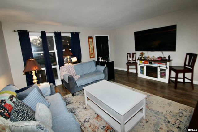 314 DUNDEE Road, East Peoria, IL 61611