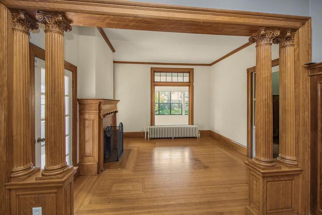 565 Holly Avenue, Saint Paul, MN 55102