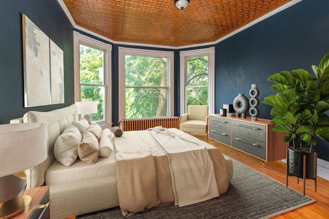 565 Holly Avenue, Saint Paul, MN 55102