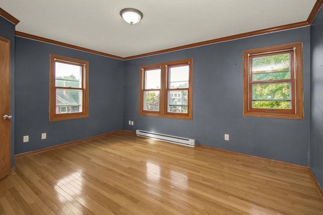 565 Holly Avenue, Saint Paul, MN 55102