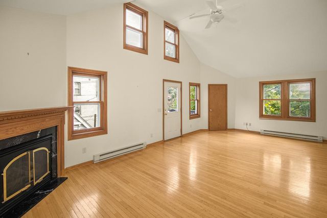 565 Holly Avenue, Saint Paul, MN 55102