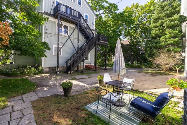 565 Holly Avenue, Saint Paul, MN 55102