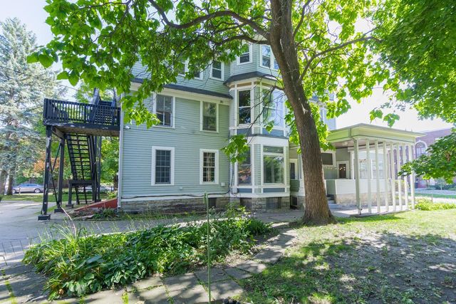 565 Holly Avenue, Saint Paul, MN 55102