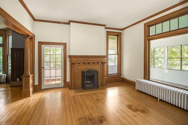 565 Holly Avenue, Saint Paul, MN 55102