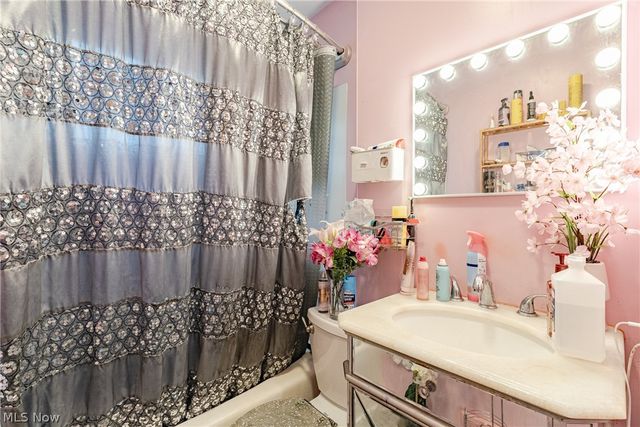 15614 Chillicothe Road, Chagrin Falls, OH 44022