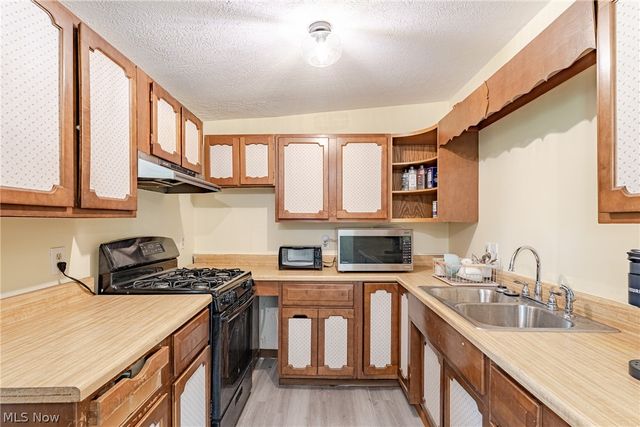 15614 Chillicothe Road, Chagrin Falls, OH 44022