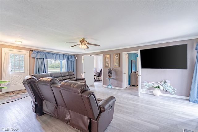 15614 Chillicothe Road, Chagrin Falls, OH 44022