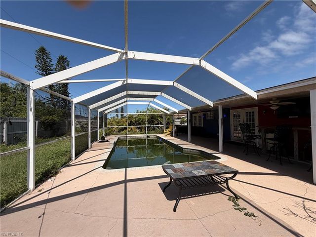 1506 NE 13th TER, Cape Coral, FL 33909