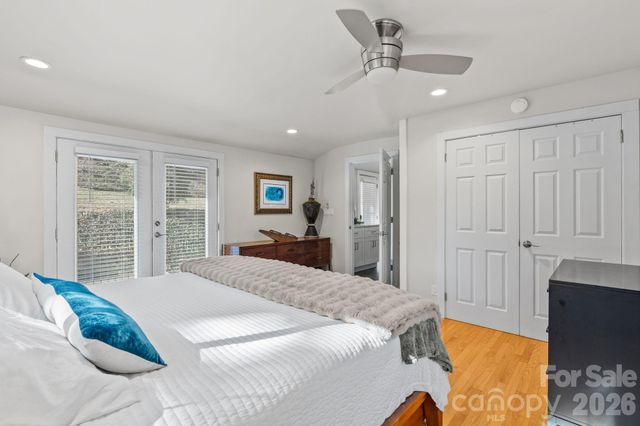 50 Midland Drive, Asheville, NC 28804