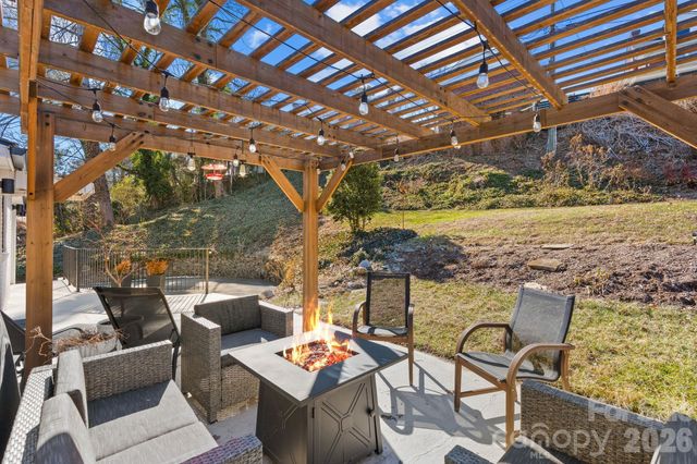 50 Midland Drive, Asheville, NC 28804