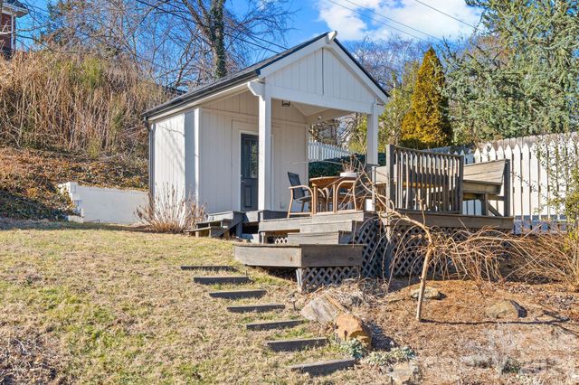 50 Midland Drive, Asheville, NC 28804