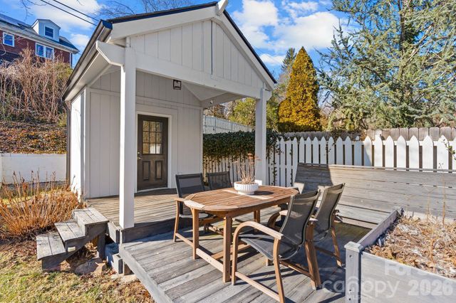 50 Midland Drive, Asheville, NC 28804