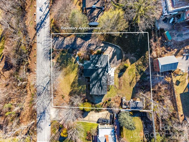 50 Midland Drive, Asheville, NC 28804