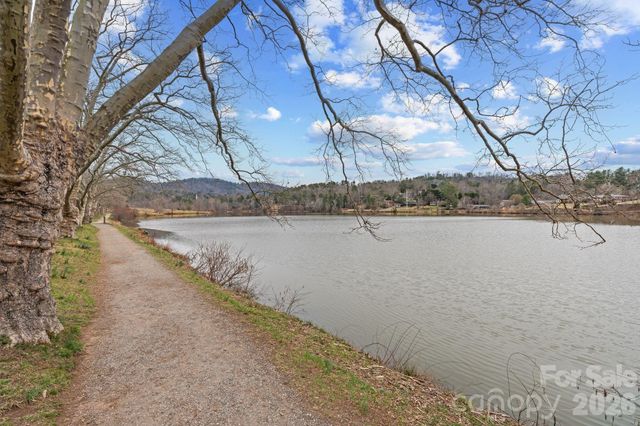 50 Midland Drive, Asheville, NC 28804