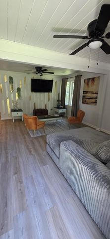 1339 S Lakeland Drive, North Charleston, SC 29406