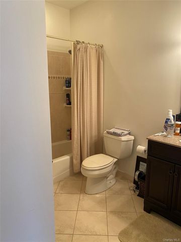 124 Brattle Circle, Melville, NY 11747