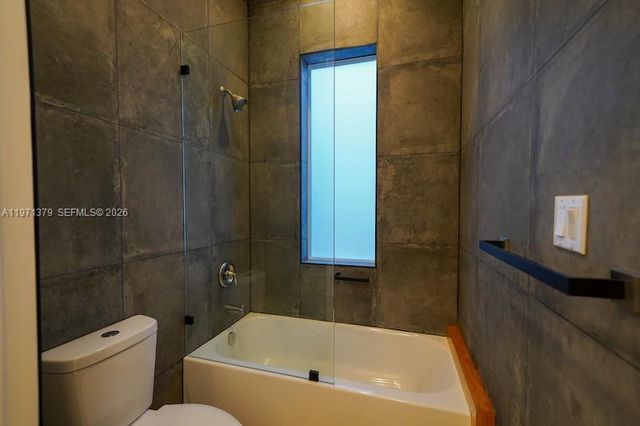 112 NW 24th Ct, Miami, FL 33125