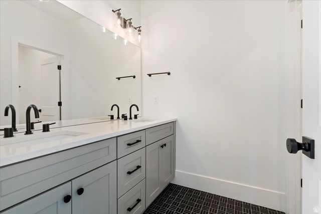 7136 W BLUE BISON LN, Herriman, UT 84096