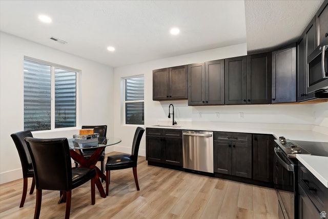 7136 W BLUE BISON LN, Herriman, UT 84096