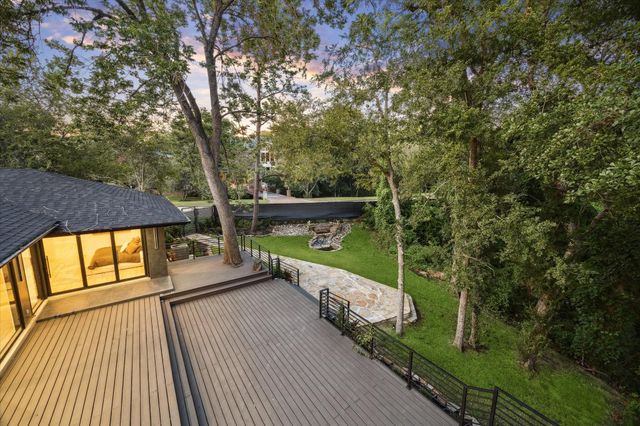 203 Cove Creek Lane, Houston, TX 77042