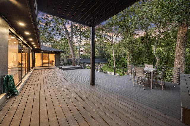 203 Cove Creek Lane, Houston, TX 77042