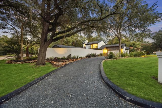 203 Cove Creek Lane, Houston, TX 77042