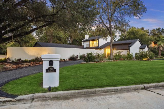 203 Cove Creek Lane, Houston, TX 77042