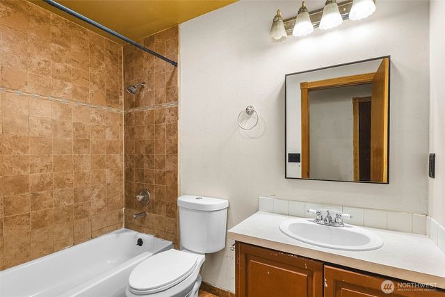 21726 48th Avenue Ct E, Spanaway, WA 98387