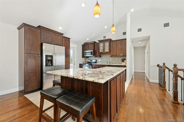 4 Stell Lane, East Northport, NY 11731