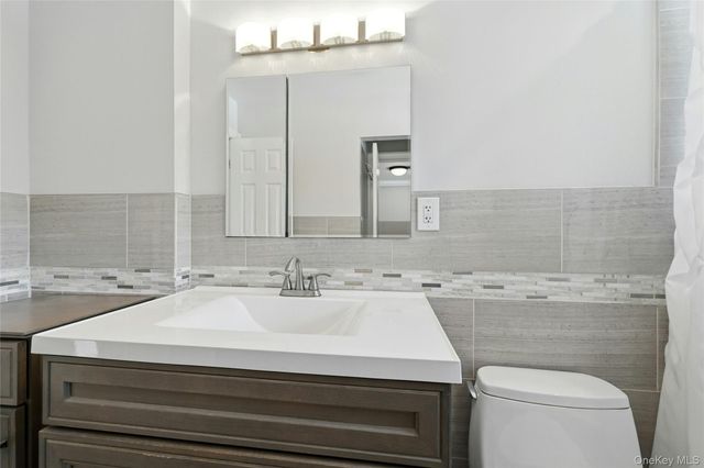 4 Stell Lane, East Northport, NY 11731