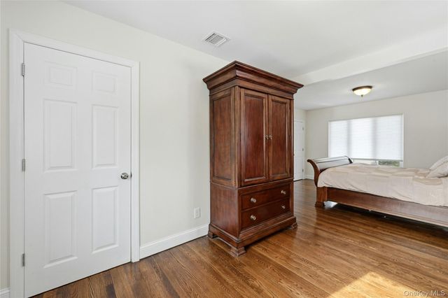 4 Stell Lane, East Northport, NY 11731