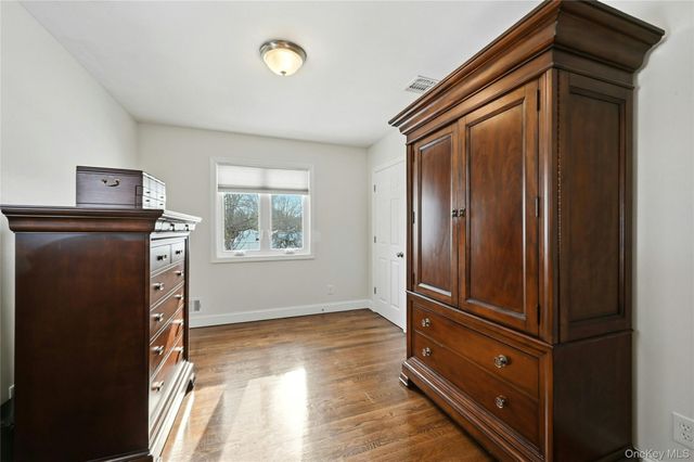 4 Stell Lane, East Northport, NY 11731