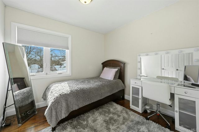 4 Stell Lane, East Northport, NY 11731