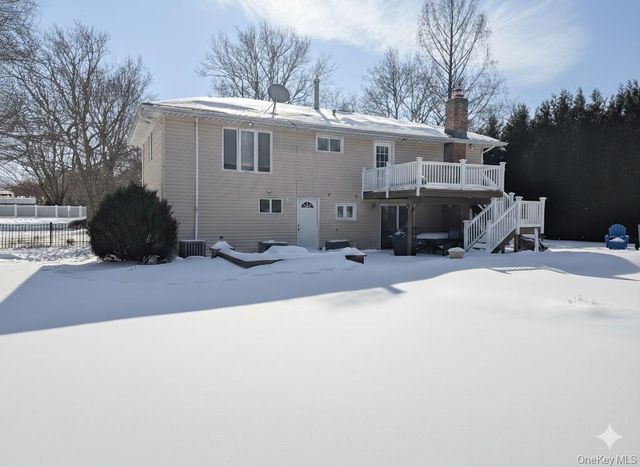 4 Stell Lane, East Northport, NY 11731