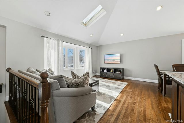 4 Stell Lane, East Northport, NY 11731