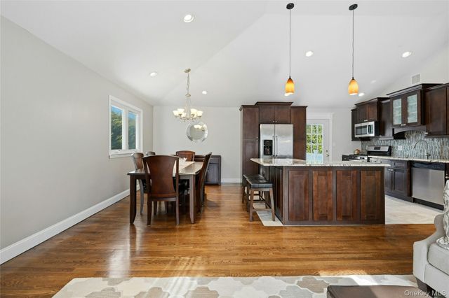 4 Stell Lane, East Northport, NY 11731