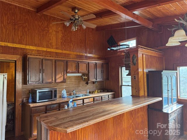 201 Tinsley Road, Brevard, NC 28712