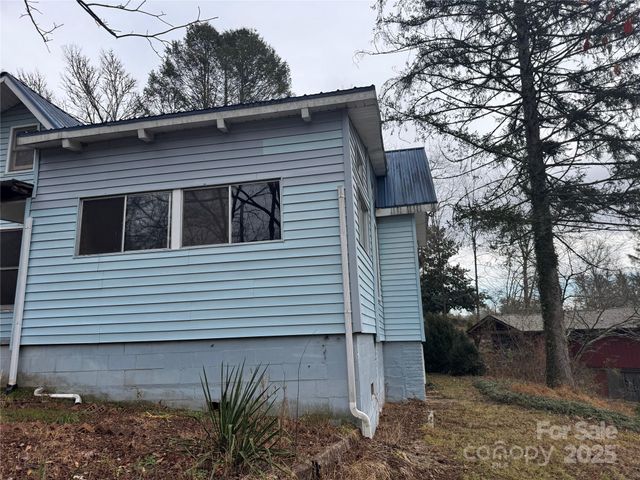 201 Tinsley Road, Brevard, NC 28712