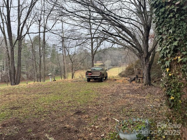 201 Tinsley Road, Brevard, NC 28712