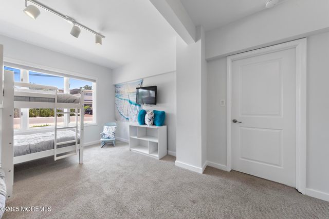 44 Harbor Lane, Long Beach Twp, NJ 08008