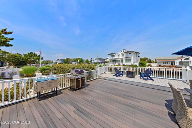 44 Harbor Lane, Long Beach Twp, NJ 08008