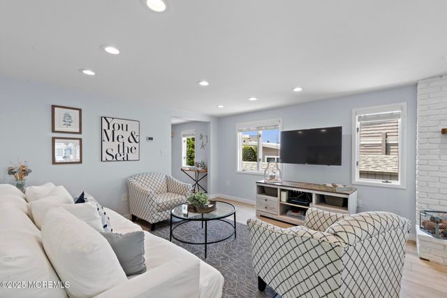 44 Harbor Lane, Long Beach Twp, NJ 08008
