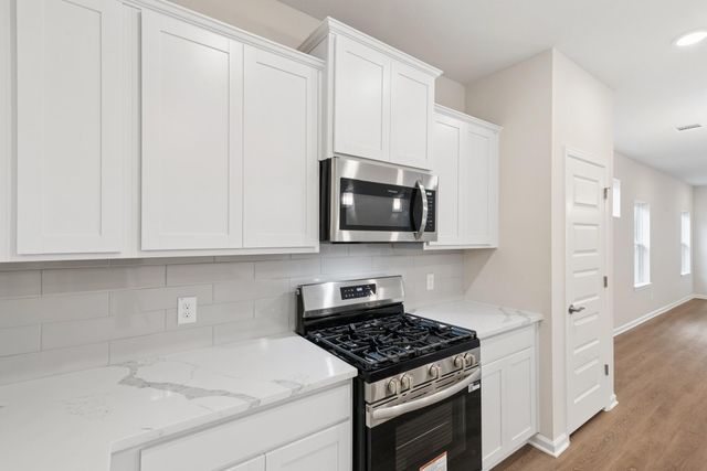 8927 Silver Bluff Lane, Baytown, TX 77521