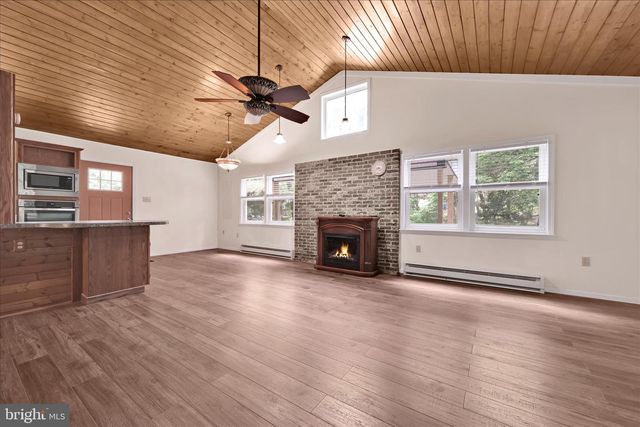 2310 EAGLE CV, Auburn, PA 17922