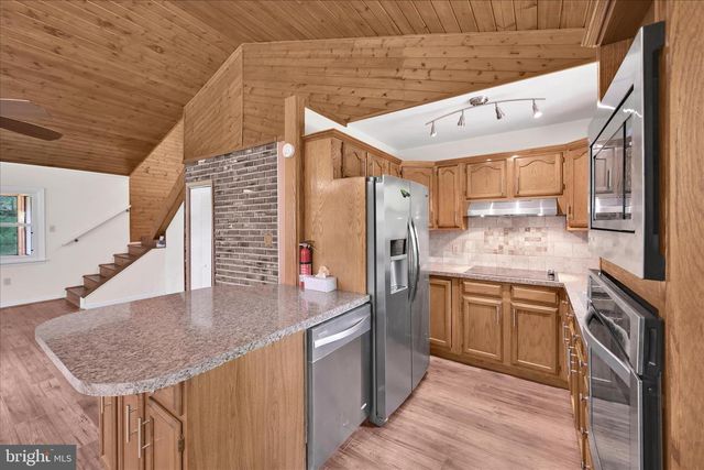2310 EAGLE CV, Auburn, PA 17922